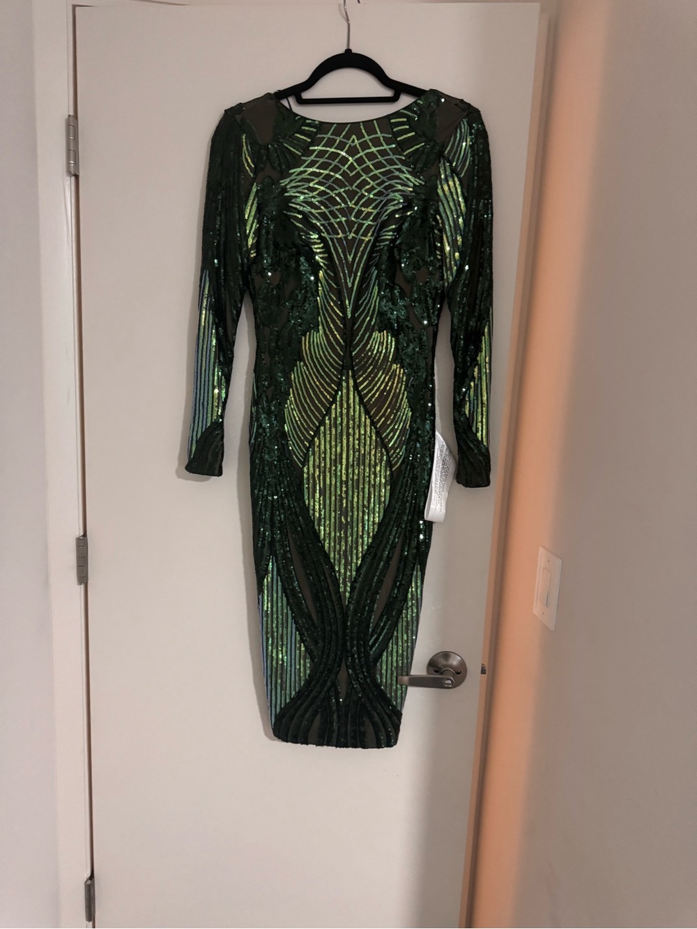 Dress the Population Sequin Bodycon Long Sleeve Green Cocktail Dress